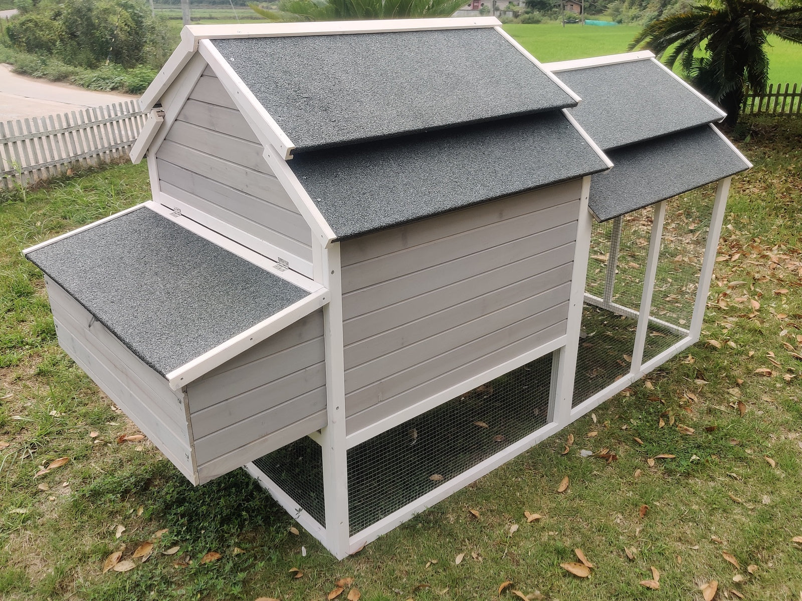 Extra Large Chicken Coop/Rabbit House