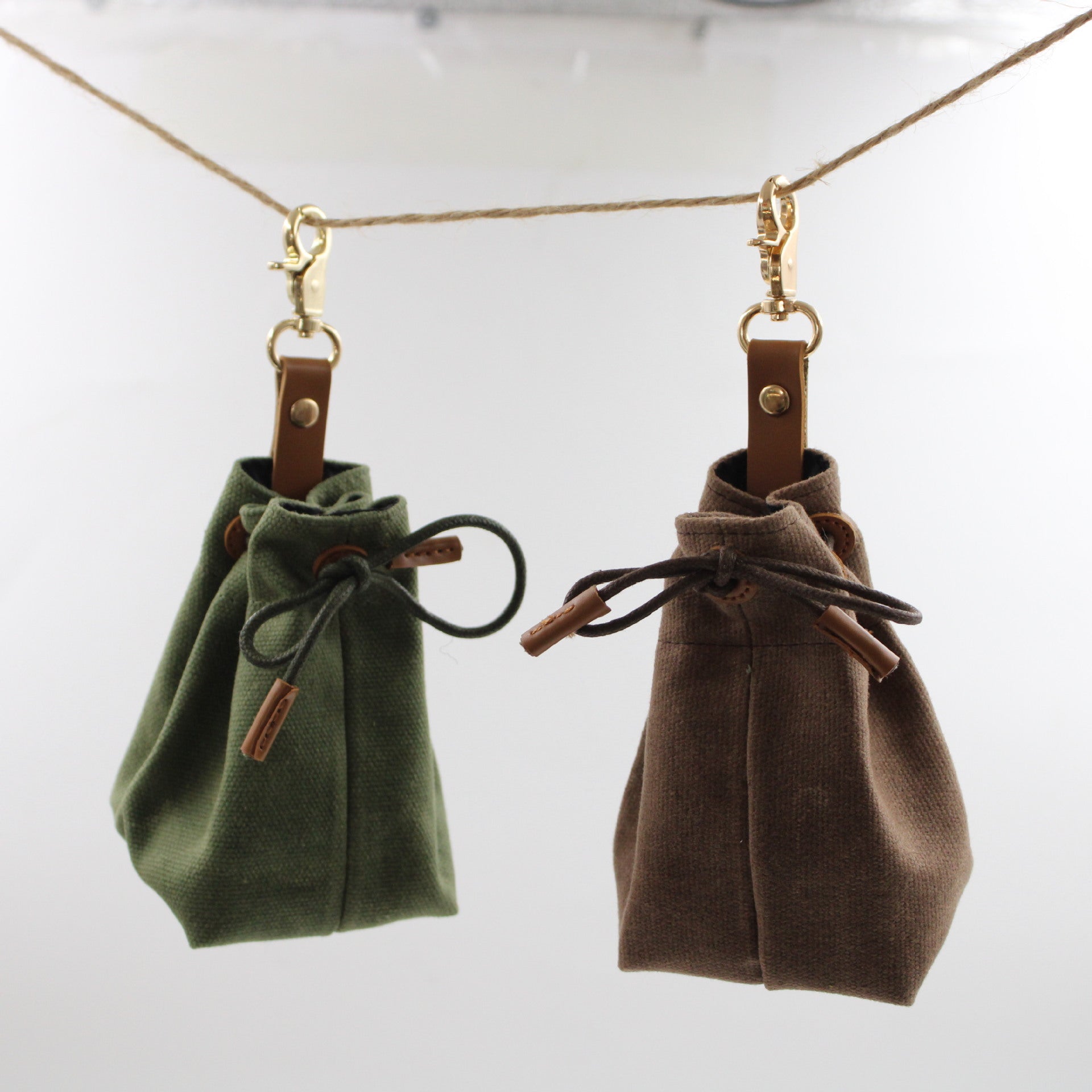 Clip On Canvas Dog Treat Pouch | Brown